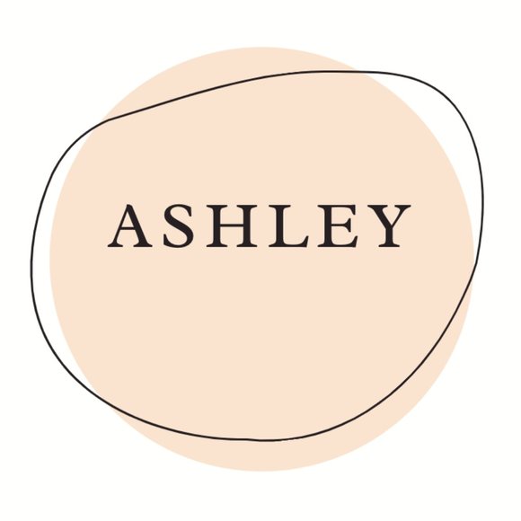Meet your Posher, Ashley - Picture 1 of 1